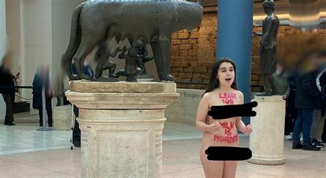 Roma, Maria Sofia Federico nuda ai Musei Capitolini: video